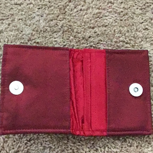 Satin wallet with silver belt - Picture 2 of 5